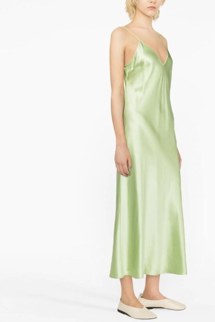 15  Most Stunning Simple Wedding Guest Dresses